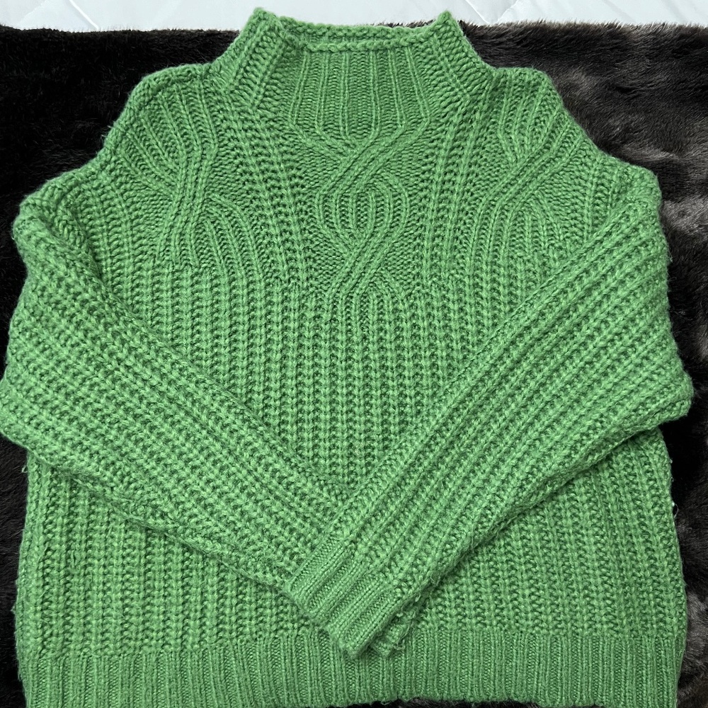 Aerie green sweater size S